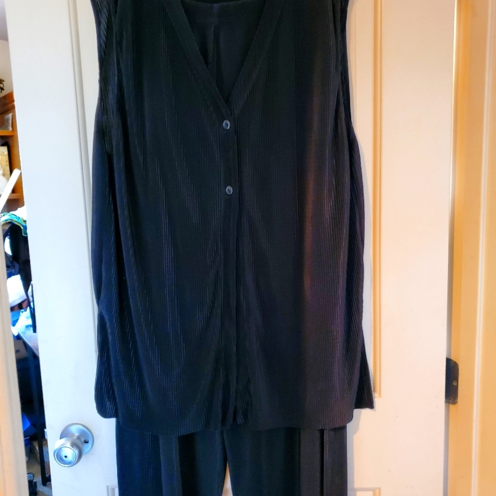 Pant set - Picture 2 of 2